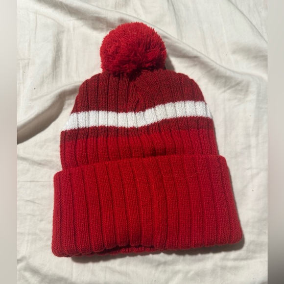 Detroit red wings beanie - Picture 3 of 3